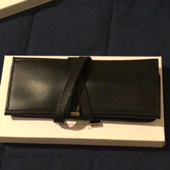 Yves Saint Laurent Black Limited Edition Makeup Brushes & Roll Bag Holder - Picture 2 of 10